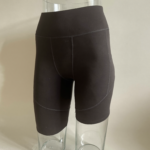 Legging preta de cintura alta em malha de compressão, da Vértice