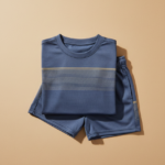Conjunto esportivo infantil azul marinho com detalhe dourado, da Friburgo Fashion Hub